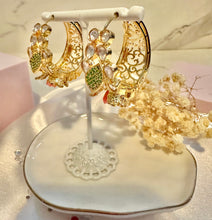 Load image into Gallery viewer, Kundan bali earrings
