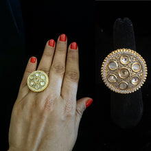 Load image into Gallery viewer, Round kundan ring
