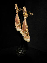 Load image into Gallery viewer, Pink stone earrings
