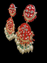 Load image into Gallery viewer, Red kundan meenakari earrings
