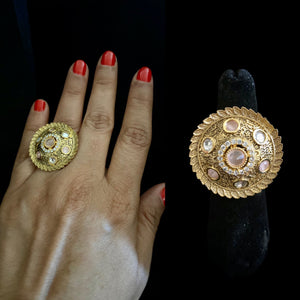 Round gold kundan ring