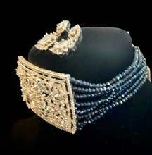 Load image into Gallery viewer, Blue beads diamente choker set

