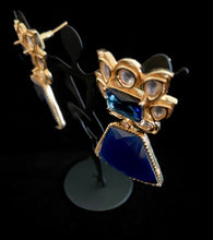 Load image into Gallery viewer, Blue stone kundan earrrings
